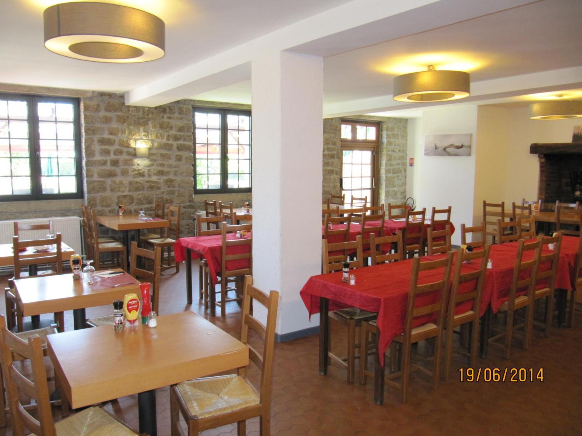 Auberge Le Guinefort Léhon Buitenkant foto